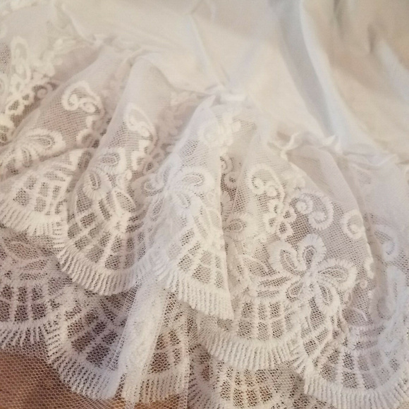 SIZE EXTENDER RUFFLE LACE HEM SLIP PLUS CAMI TOP - Picture 4 of 4